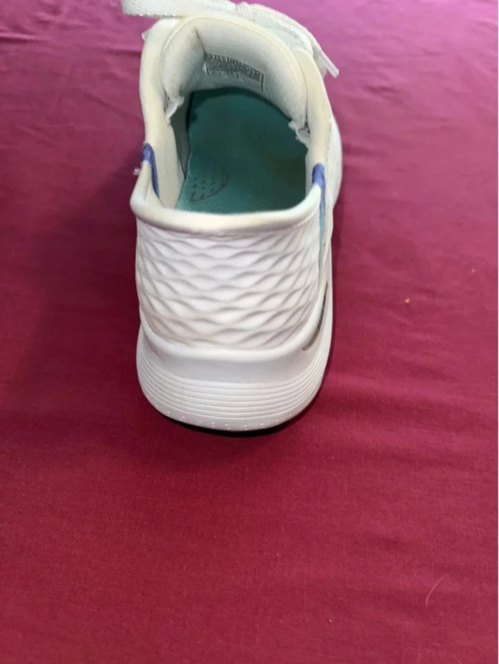 Skechers Slipins 8.5 Women’s white
